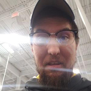 Meet your Posher, Kenney